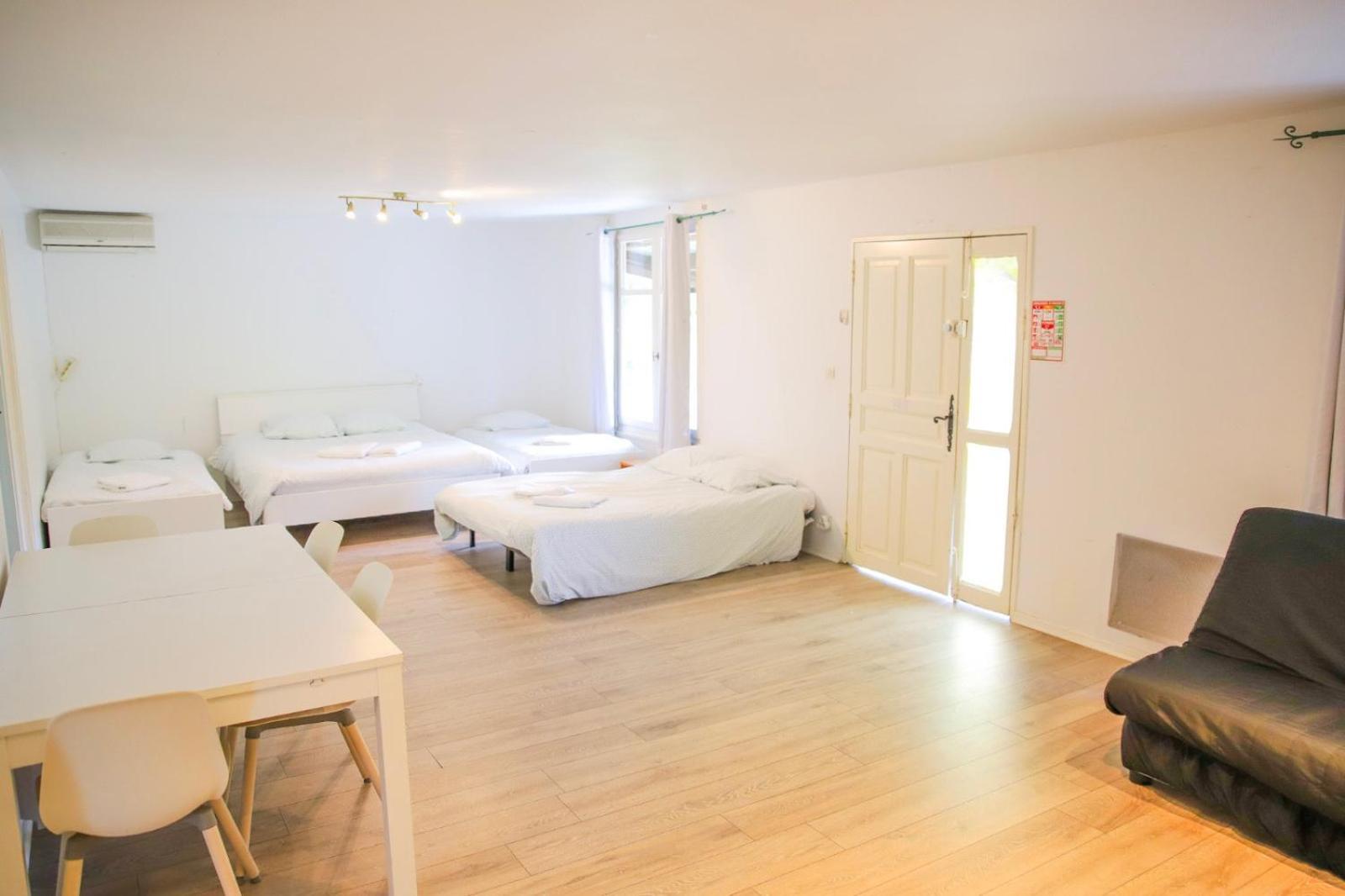 Les Cabanes Parisiennes - Chalets 1H30 From Paris - 62P Sainte-Geneviève-des-Bois Eksteriør bilde